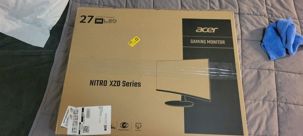 ACER 27" 2560X1440 165HZ 27" CURVED gaming Monitor