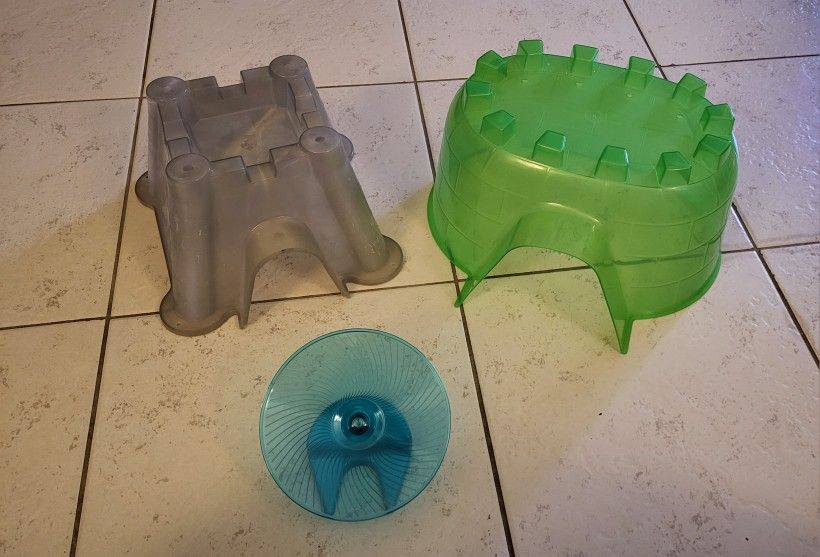 Small Animal Hides and Wheel