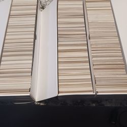 About 2,400 Sportscards