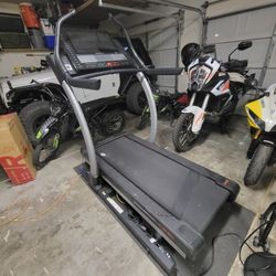 Nordic Track Commercial x22i