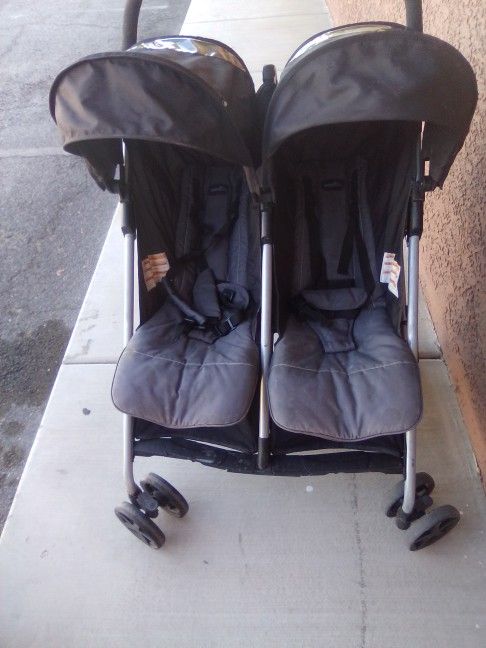 Evenflo Double Stroller 