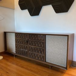 Mid-century Modern Davrick Walnut Media/Speaker Credenza