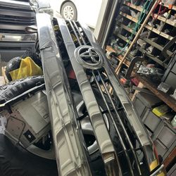 2014-2018 Toyota Tundra Grill