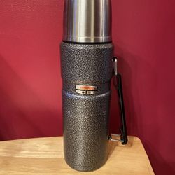 Thermos insulated Beverage Bottle