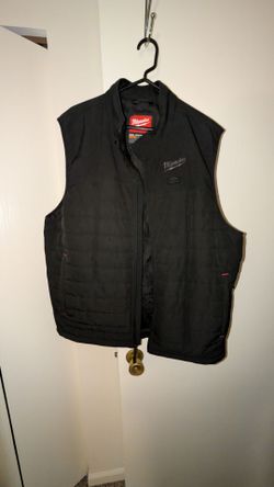 Milwaukee Black heated vest