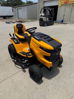 XT1 Enduro LT 46 in. 22 HP V-Twin Kohler 7000 Series Engine Hydrostatic Drive Gas Riding Lawn Tractor