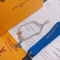 Fashion trend bracelet