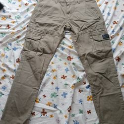 Two Mens Extra Pocket Cargo Pants For Sake Both Are 40