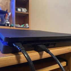 Playstation 4 Slim