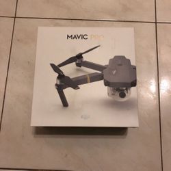 Dji mavic pro + 2 batteries and dji mavic pro bag