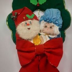 Large Christmas hanging decoration - $15