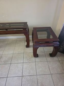 Living room table's