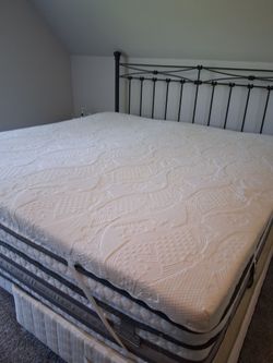 King Size Metal Headboard with Frame