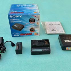 Sony   GV-D300. portable DV Video Walkman