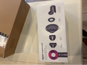 Dyson supersonic with 5 attachments brand new still sealed