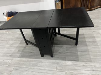 Foldable Table