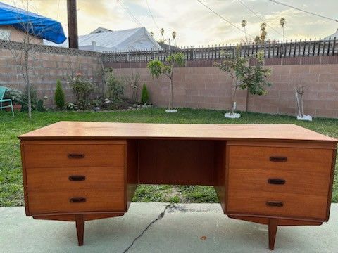 Mid Century Danish Desk Or TV Stand Free Delivery 