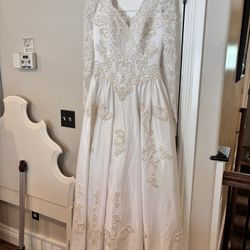 Retro/Vintage 1980's Early 1990's Wedding Dress  Size 12