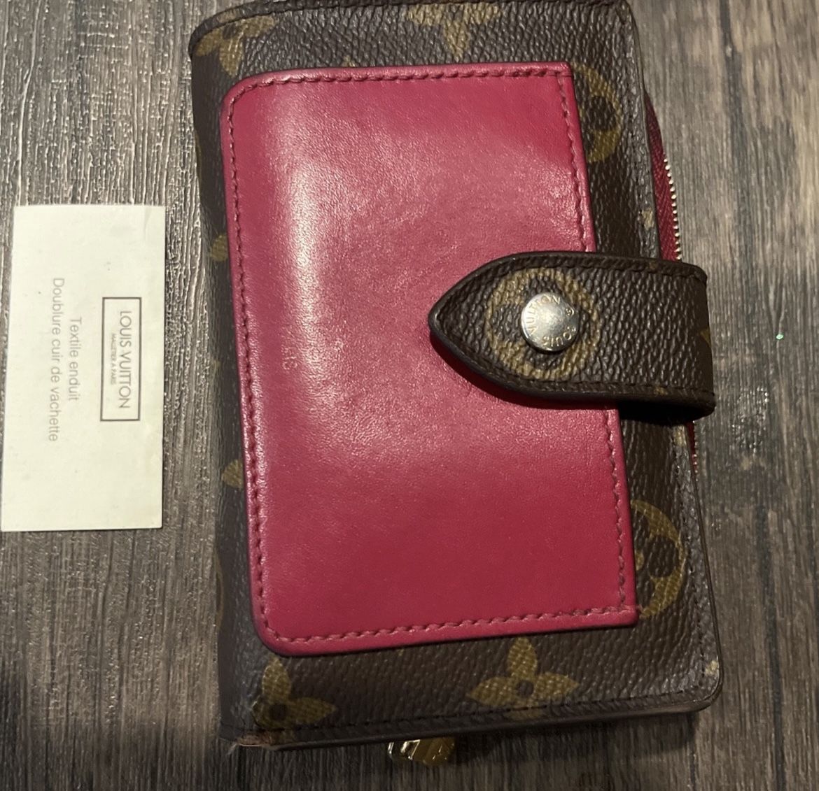 Woman’s Louis Vuitton Wallet