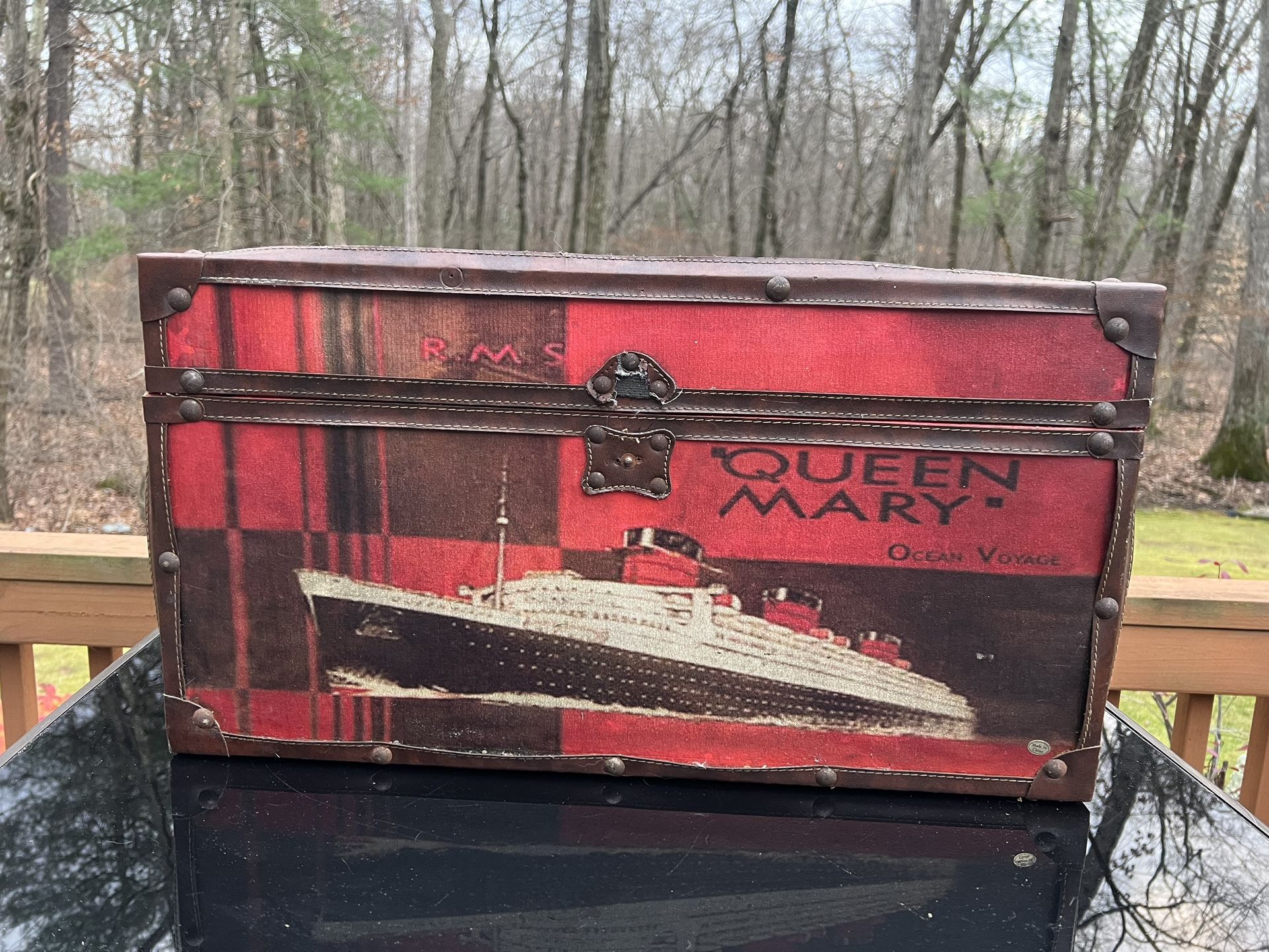 Red Queen Mary Ocean Voyage Canvas Wood Faux Leather Trunk Chest