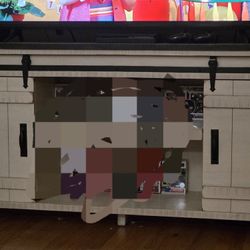 Farm House Type TV Stand With Barn Doors