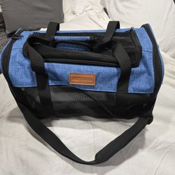 Brand New" Durable Pet Carrier For Small Dogs Or Cats $45 OBO