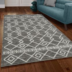 Brand new High Quality Indoor & Outdoor Rug 8x10