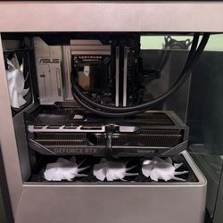 CYBERPOWERPC U9 285K 5070ti