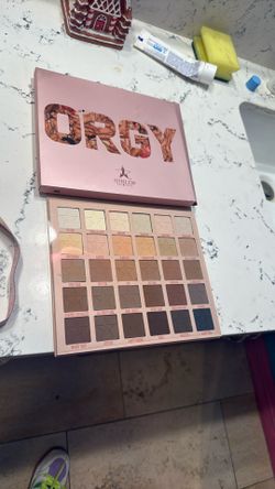 Brand New Jeffrey Star Orgy Eyeshadow Pallet