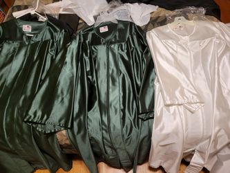 GREEN  or WHITE CAP & GOWN SET