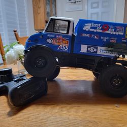 Dakar 4x4 rock crawler 1/18 scale 