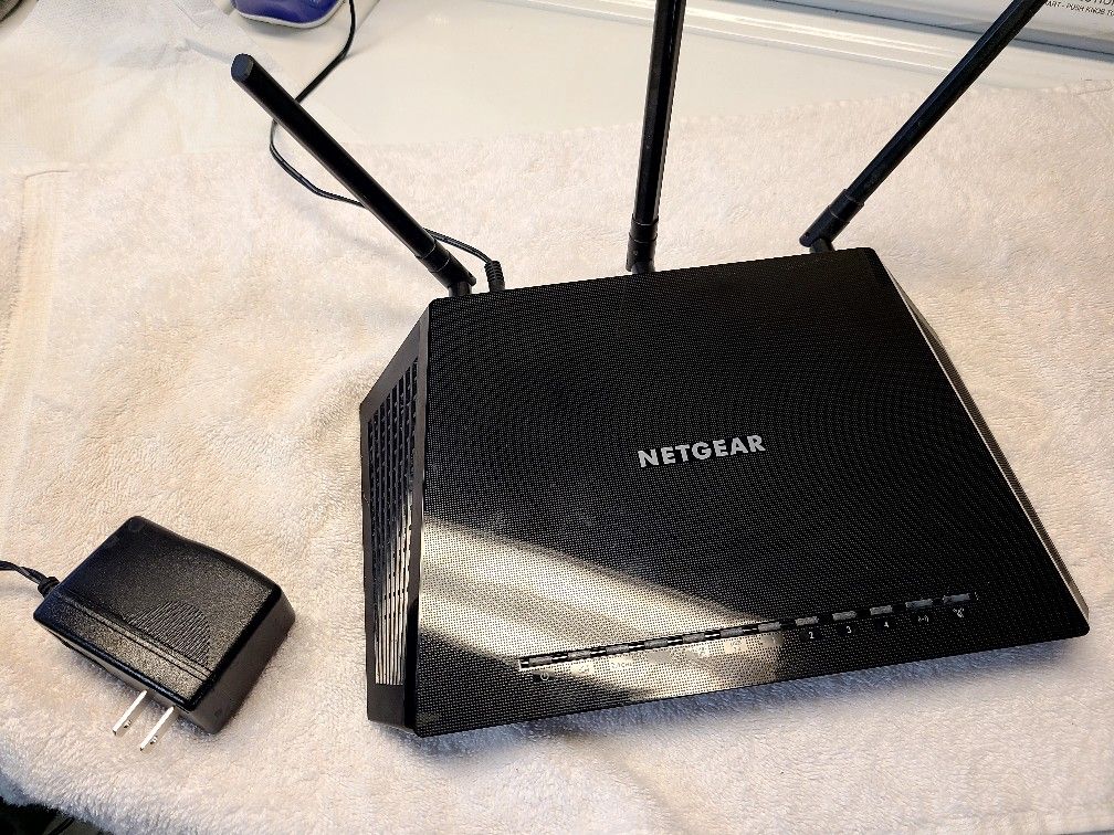 Nighthawk Router