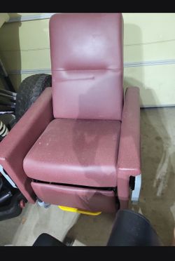 Medical Recliner Chair on Casters