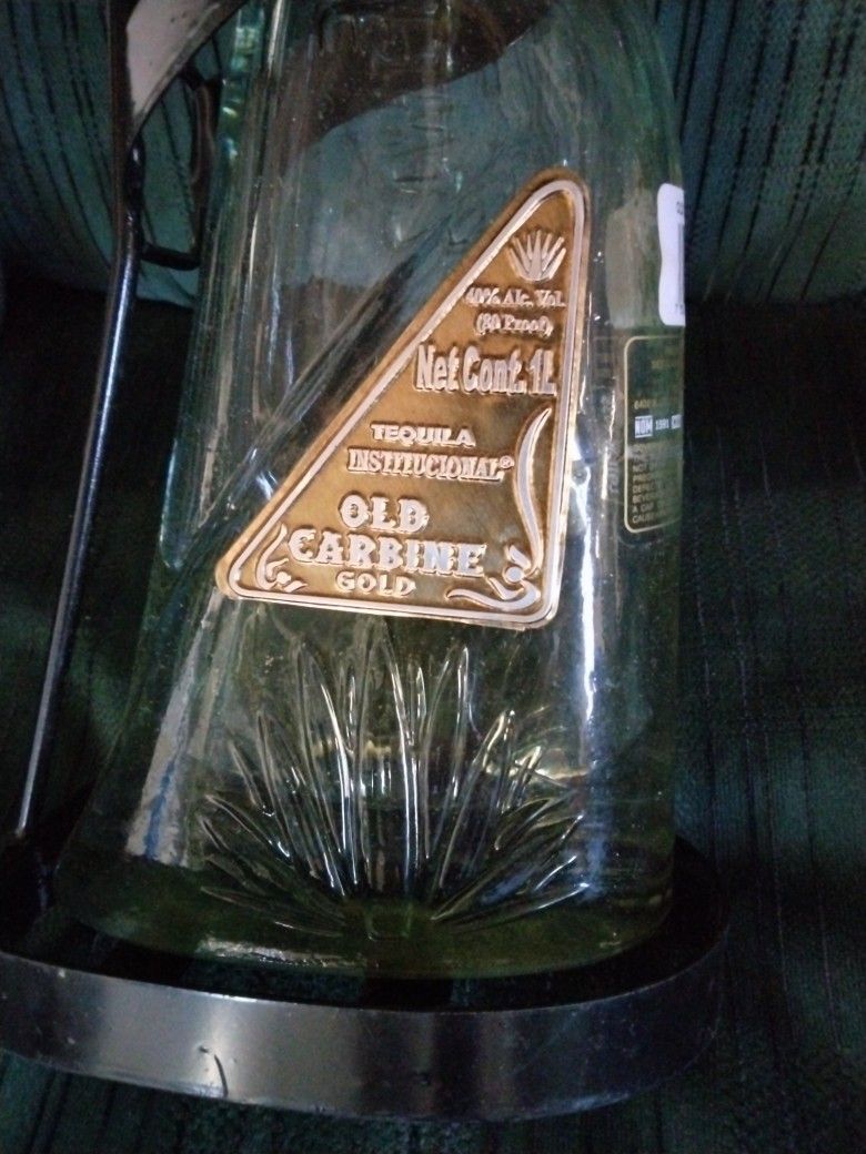 Tequila Institucional Old Carbine