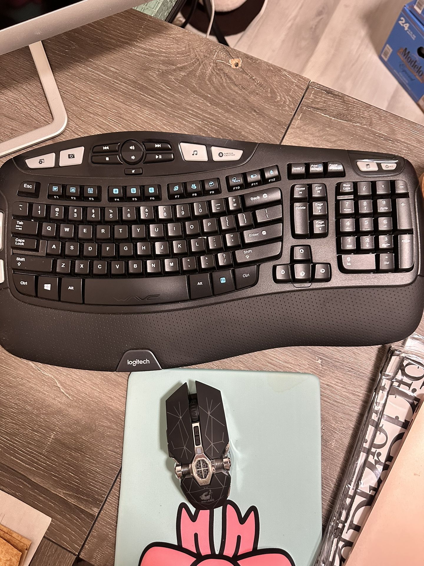 Logitech wireless keyboard and wireless mouse SET/NoBOX pick up Fontana