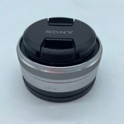 Sony 2.8-16 E-Mount APS-C Wide-angle Power Zoom SEL16F28