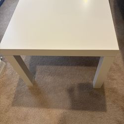 Small White Stand 22in x 22in x 18in