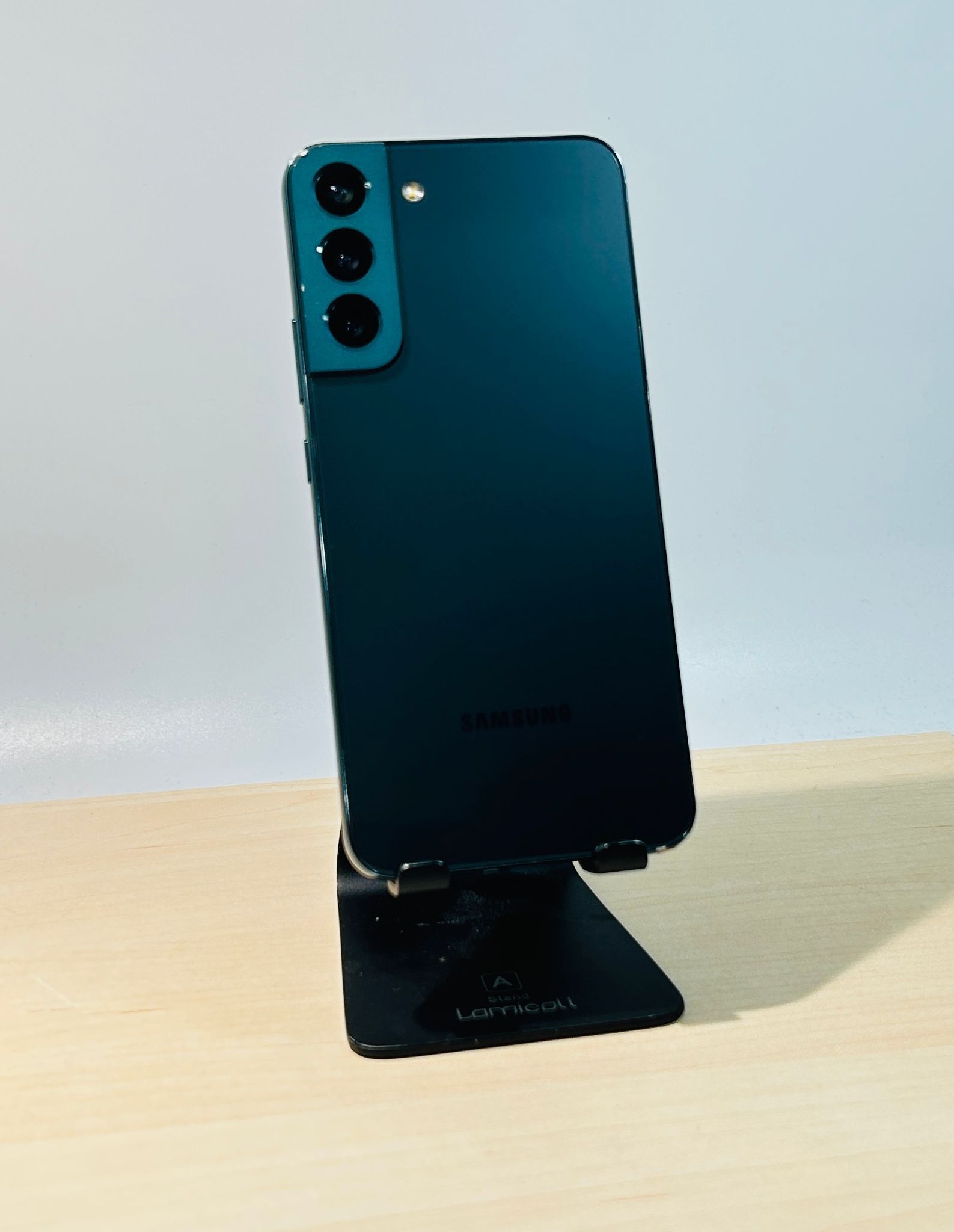 Samsung Galaxy S22 PLUS 128GB Unlocked