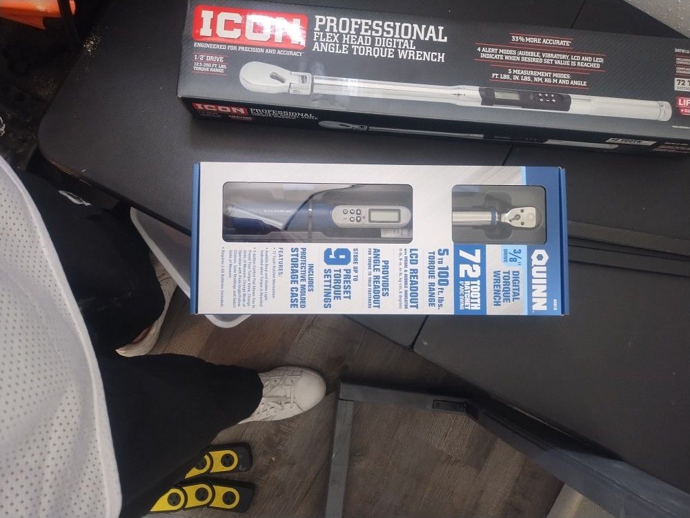 Quinn 3/8 Drive Digital Torque Wrench