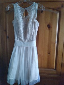 Ladies Champagne Colored Dress Size Large