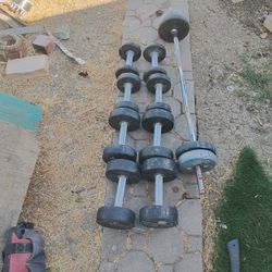 25 Lb Set 20 Lb Set 10 Lb Set 5 Lb Set And Curling Bar Total Weight 130 Lb