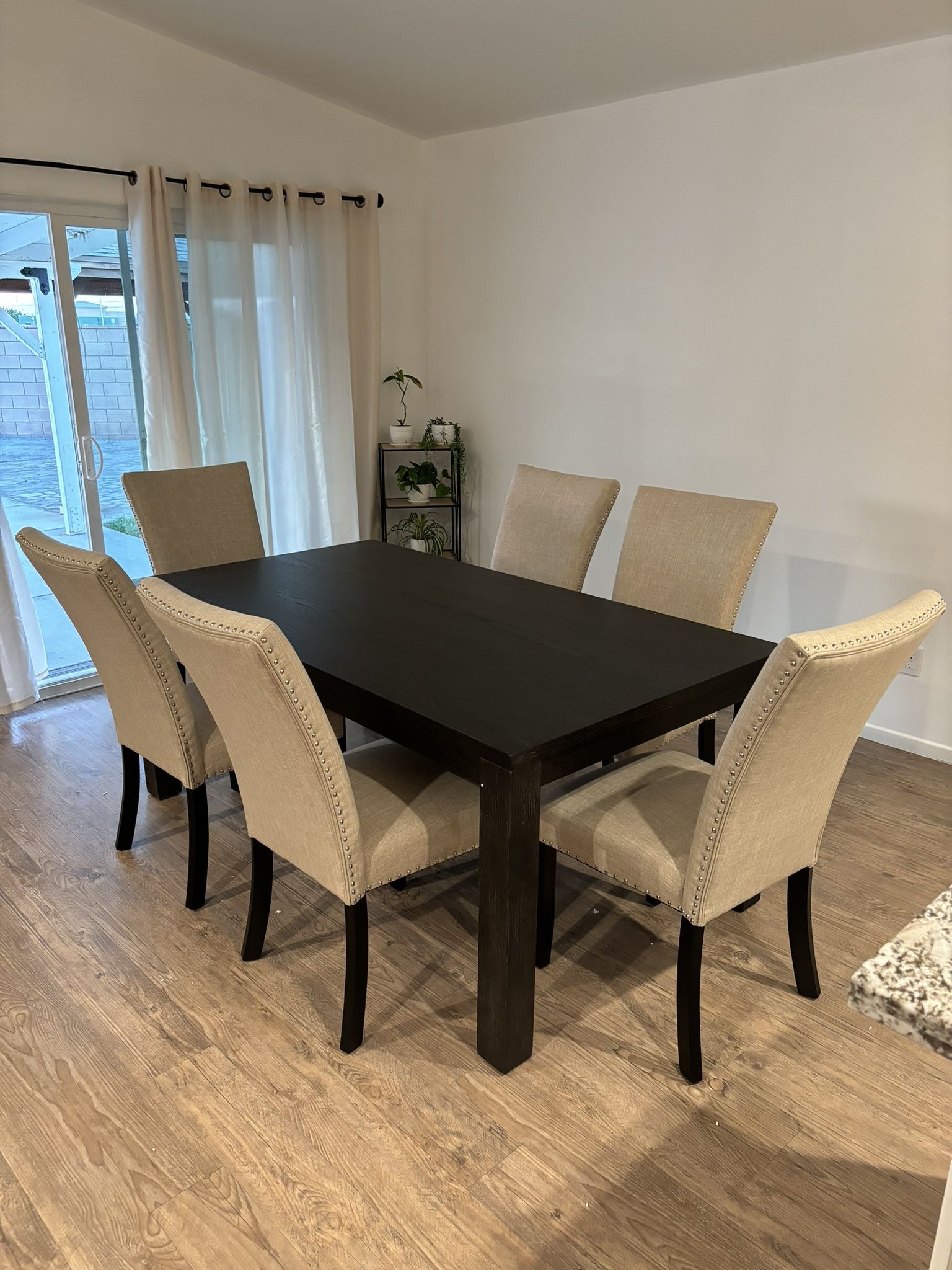 Dining Table Set