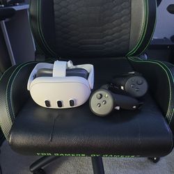 Meta Quest 3 128gb W/ Controllers & Grips
