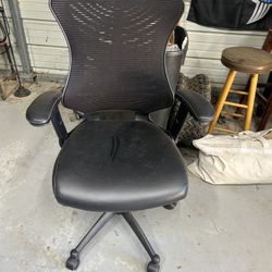 Desk Chairs 