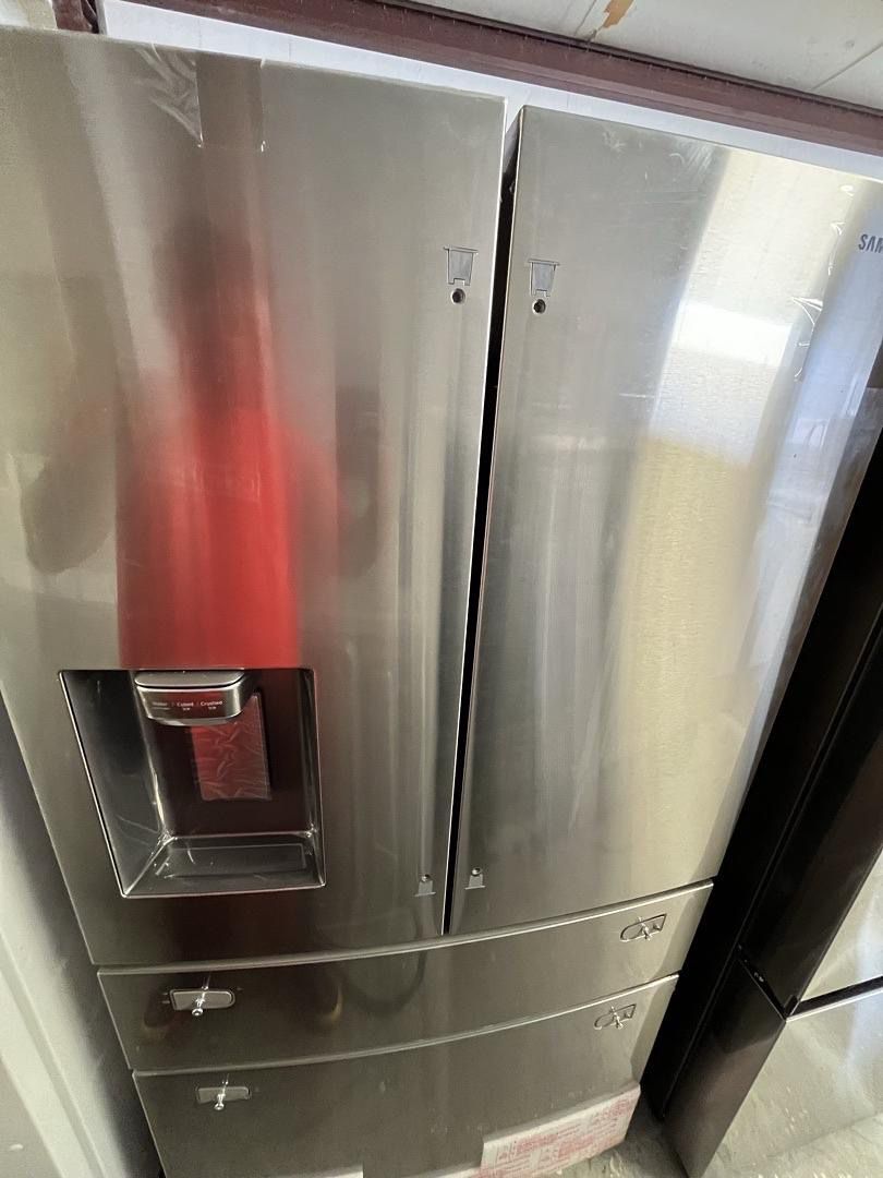 Samsung 28 cu. ft. 4-Door French Door Refrigerator with FlexZone™ Drawer in Stainless Steel