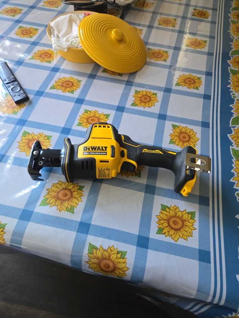 Soso Dewalt