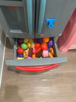 Kids toy refrigerator