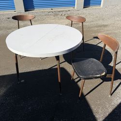 Vintage MCM White Round Table With Formica Top Tapered Wooden Legs Brass Accents And Set Of 3 Chairs W/ Bentwood Backs & Upholstered Seats