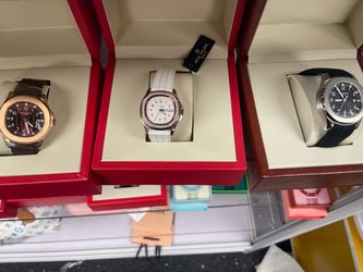 Luxury Style Watches – Multiple Designs Available