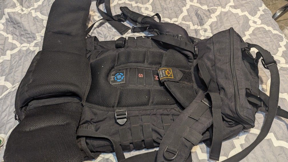 Rugged Exposure Delta 50L Backpack Adjustable Frame-Rain Cover-Internal Frame